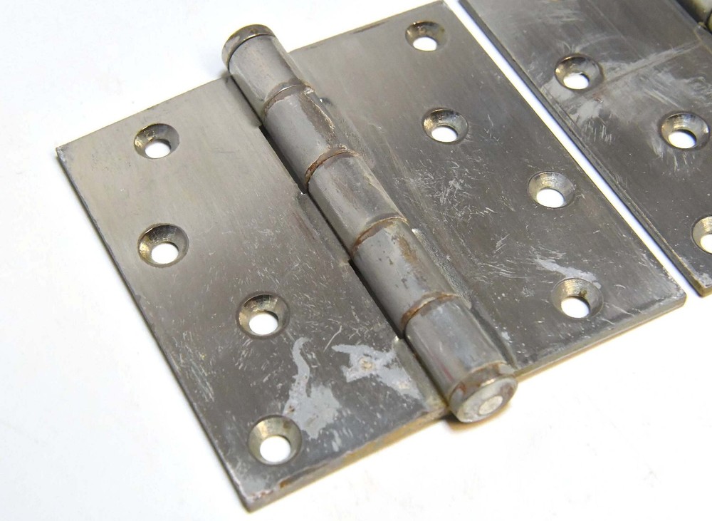 2 METAL HINGES 4 X 4