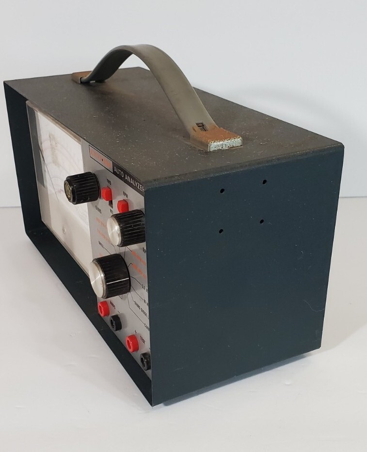 EICO Model 888 Vintage Auto Analyzer Universal Engine Analyzer Meter Untested