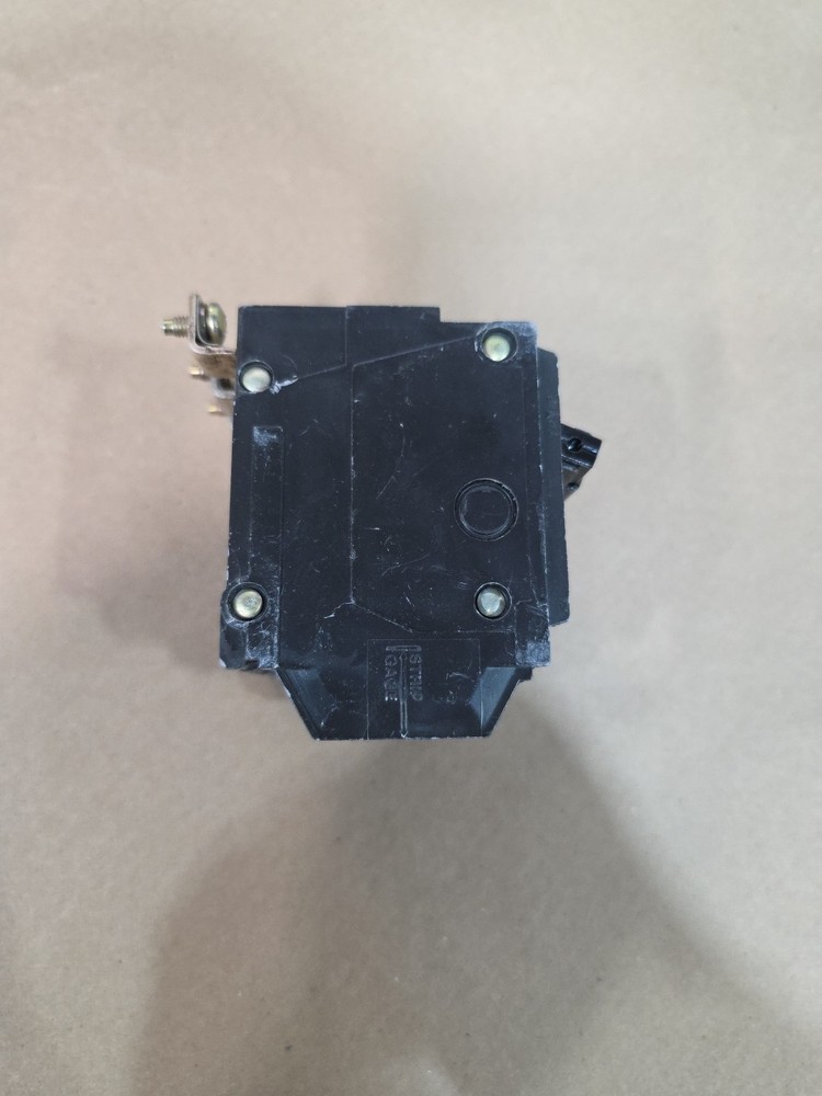 GE THQB32060 60 Amp, 240 Volt 3 Pole