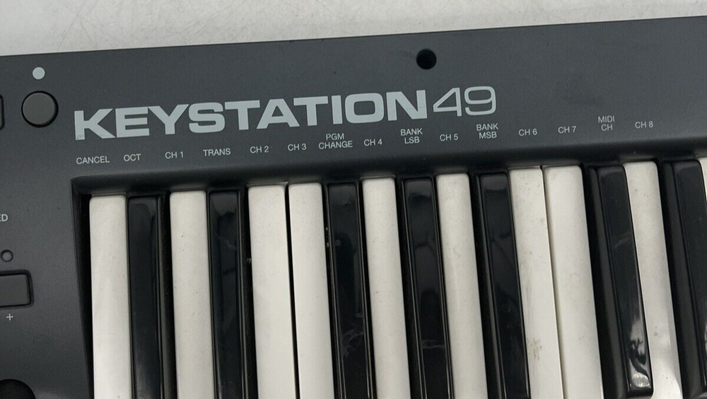 M-Audio Multicolor Keystation 49 MK2 USB MIDI Controller Keyboard