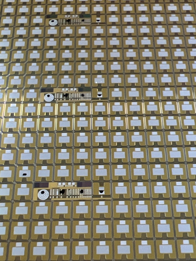 Collection 200mm pattern Silicon wafer 735um Beautiful Wafer With A Frame