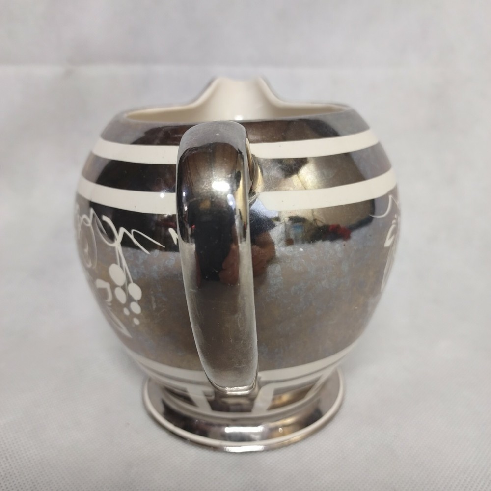 Sadler 1597 Pitcher Carafe Grape Pattern Silver Platinum White