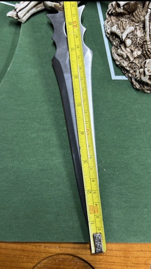 Skull Dagger