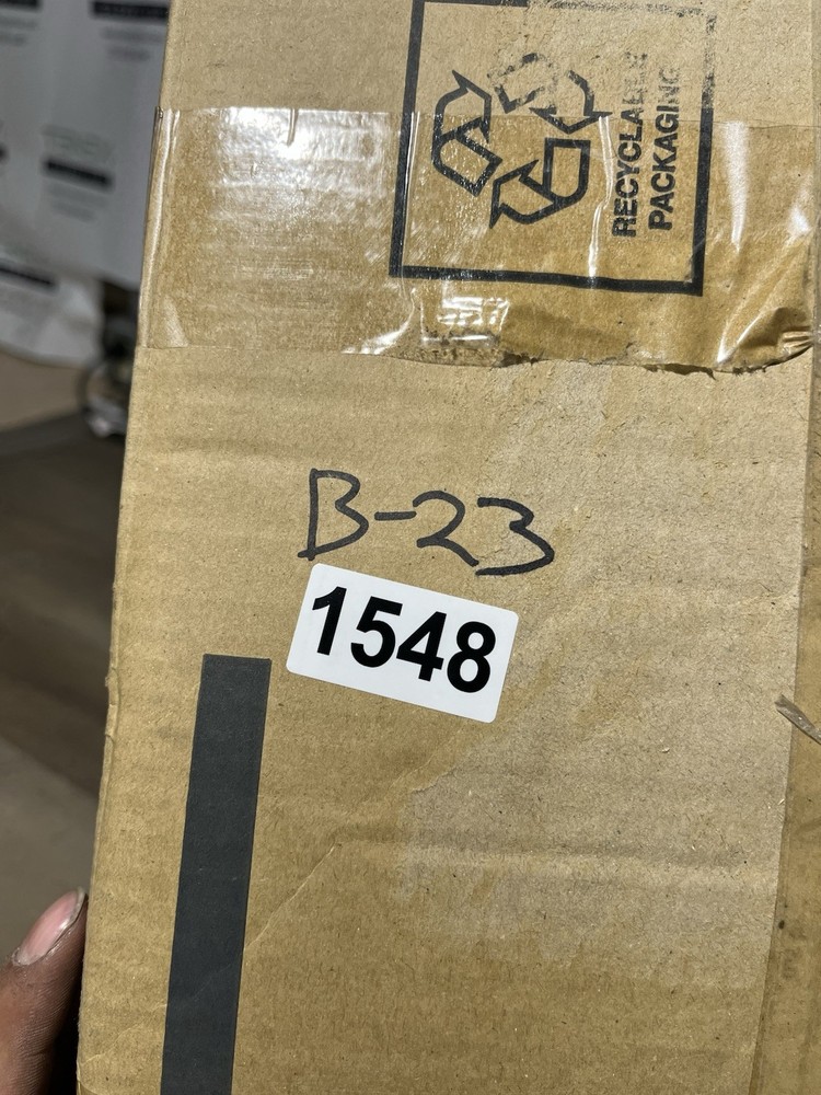 Rinnai V53DeN Outdoor Tankless Water Heater 120k BTU Natural Gas (B-23 #1548)