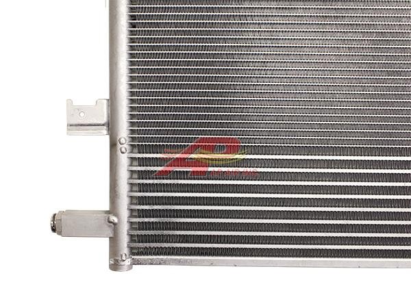 Chevy/GMC Condenser with Oil Cooler, Parallel Flow, Non-Serviceable Design