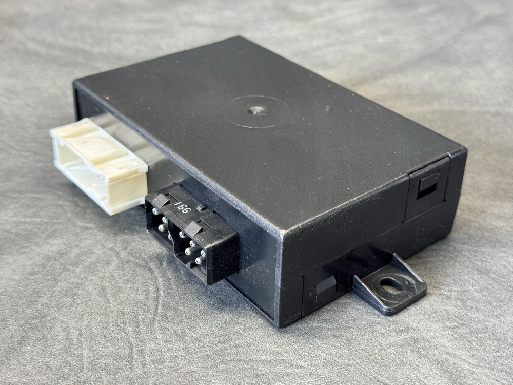 1996-1998 BMW Z3 Roadster Central Locking System Module OEM