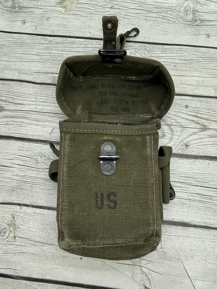 M1960 Universal Small Arms Ammunition Pouch