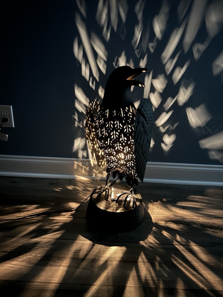 27” Tall Metal Crow Accent Light