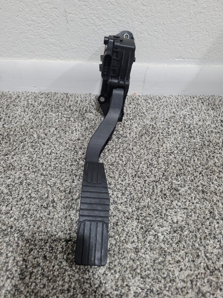 USED and Tested Accelerator Pedal Sensor Standard APS499