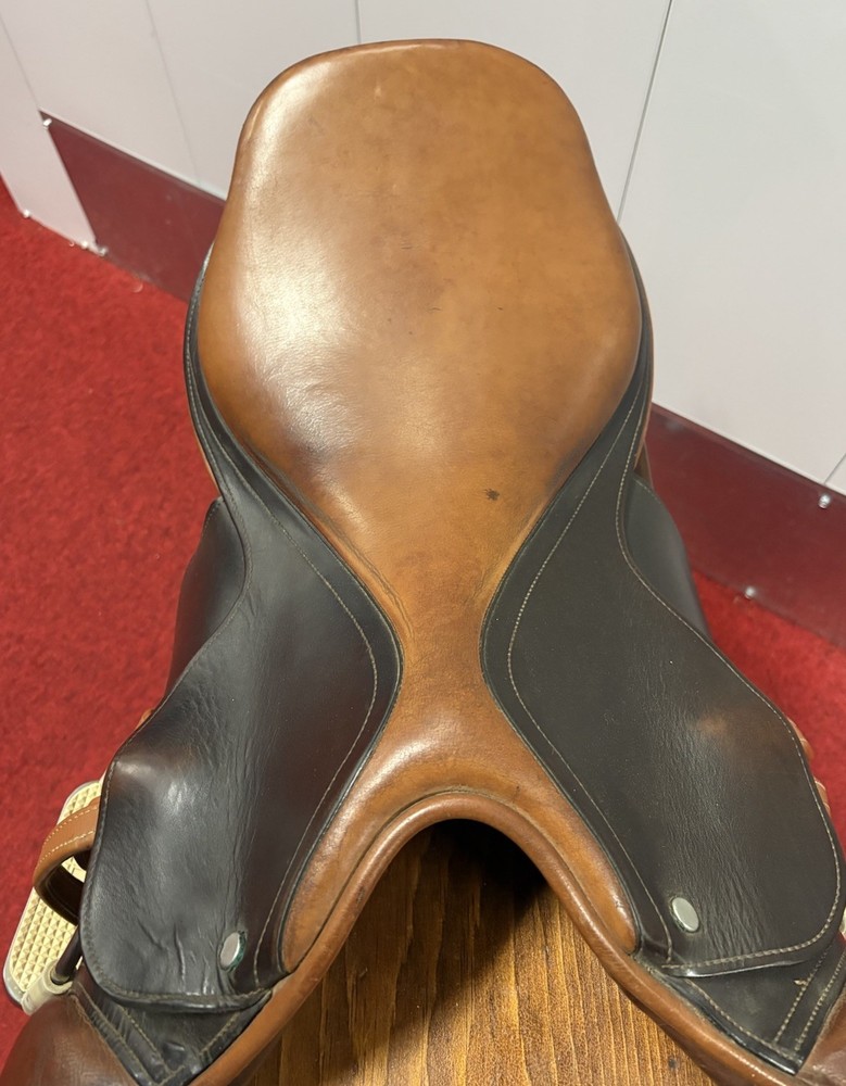 Close Contact Jumping Saddle 18” MW