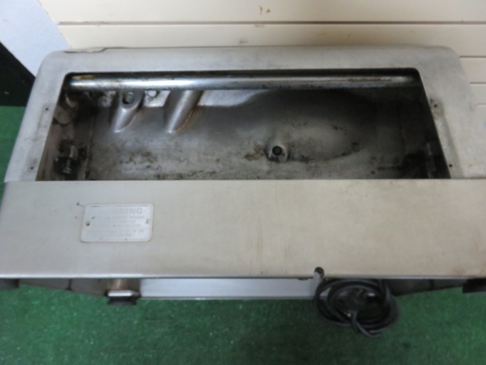 HOBART 1912 Complete Case with working motor