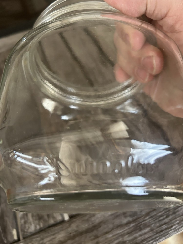 Tom’s 1c Candy Jar