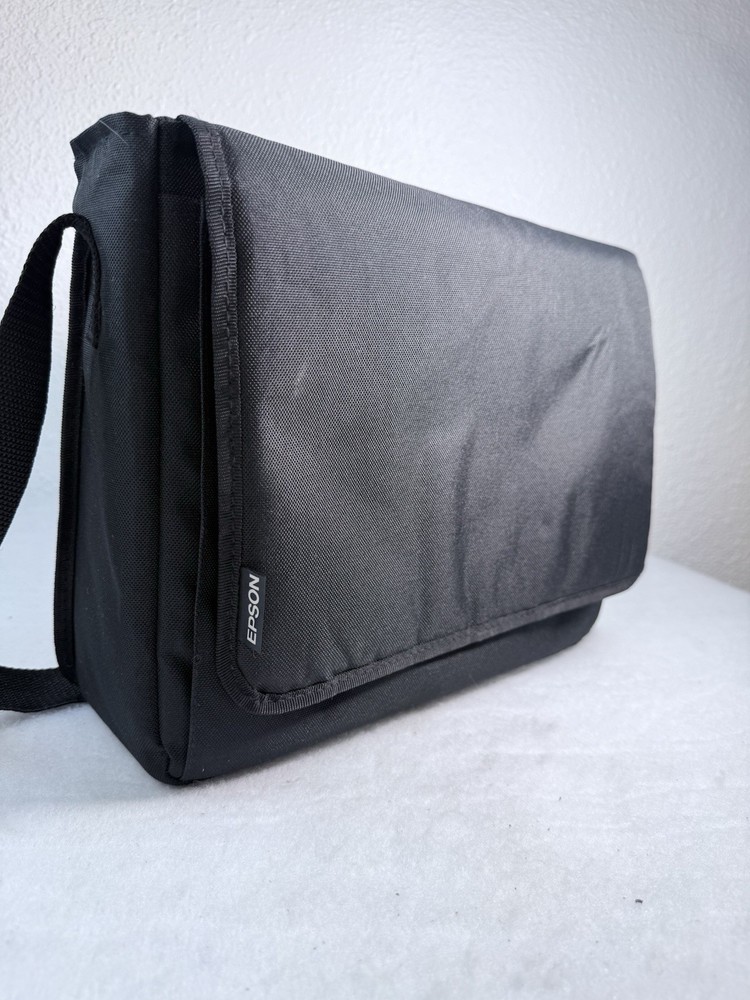 LCD Projector Epson EMP-S3 with Soft Case, Remote & Laser Pointer Tested