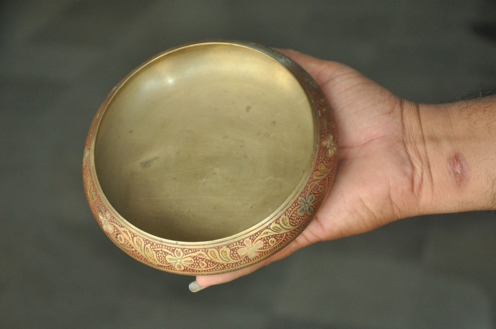Vintage Handcrafted Solid Round Shape Lacquer Bowl, Nice Patina