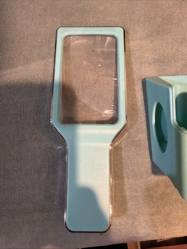 4X LED Magnifier With Hands Free Holder