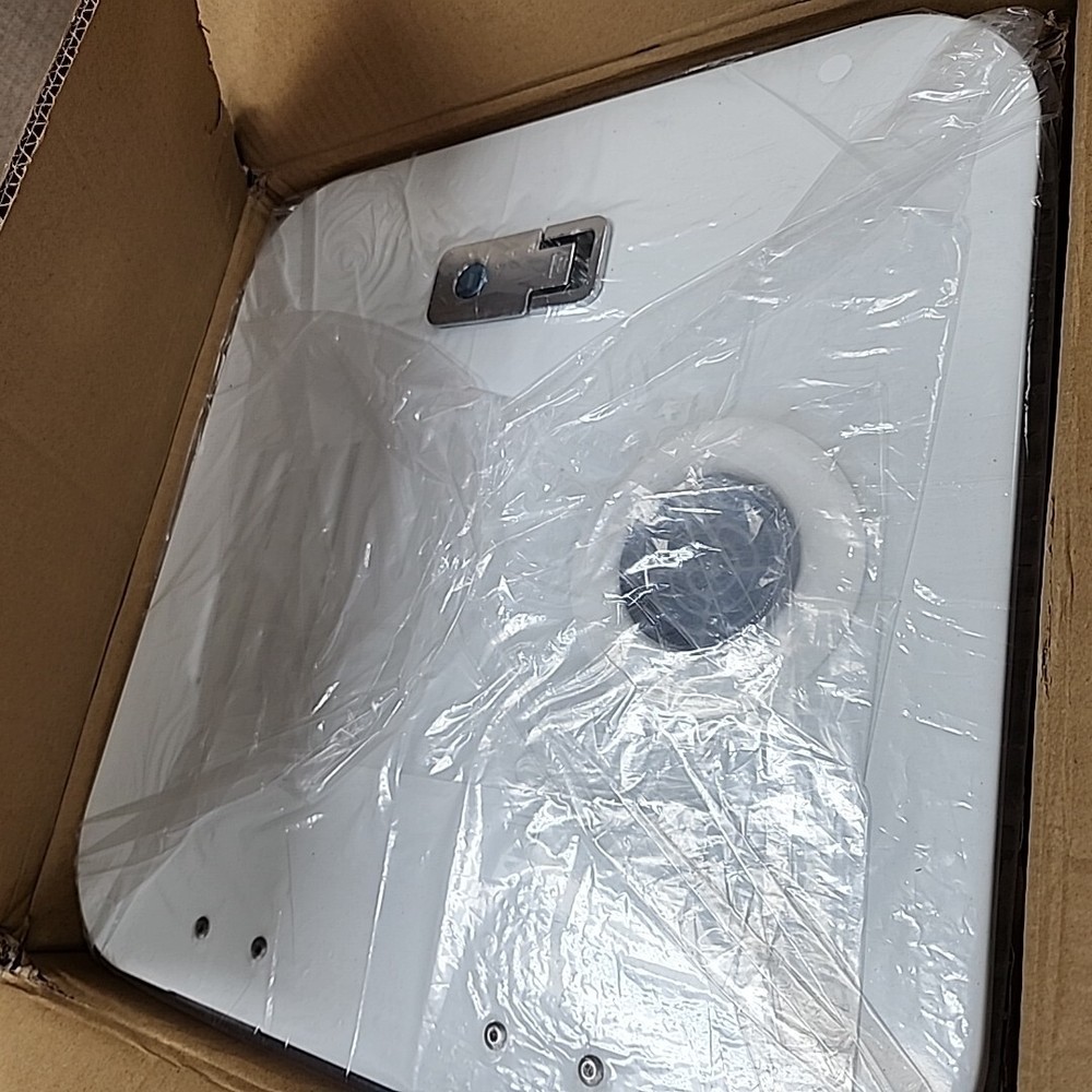 NEW Runsail RV Hot Tankless Wather Heater 65,000 BTU. White