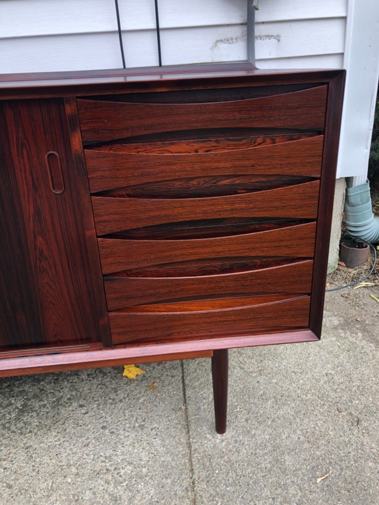 Arne Vodder Rosewood Sideboard Model 29 produced by Sibast