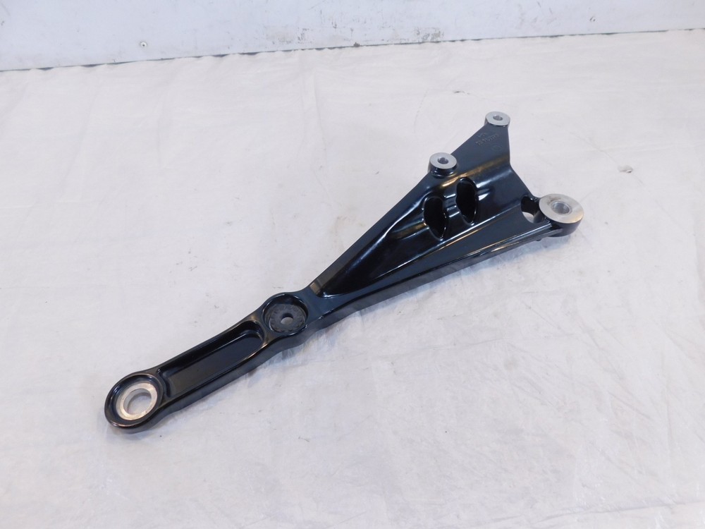 2017 2018 Indian Scout Sixty & Bobber Exhaust Header Pipe Muffler Mount Bracket