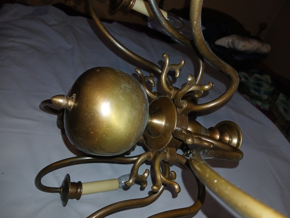 Antique Brass 8 Kight Candlestick Chandelier