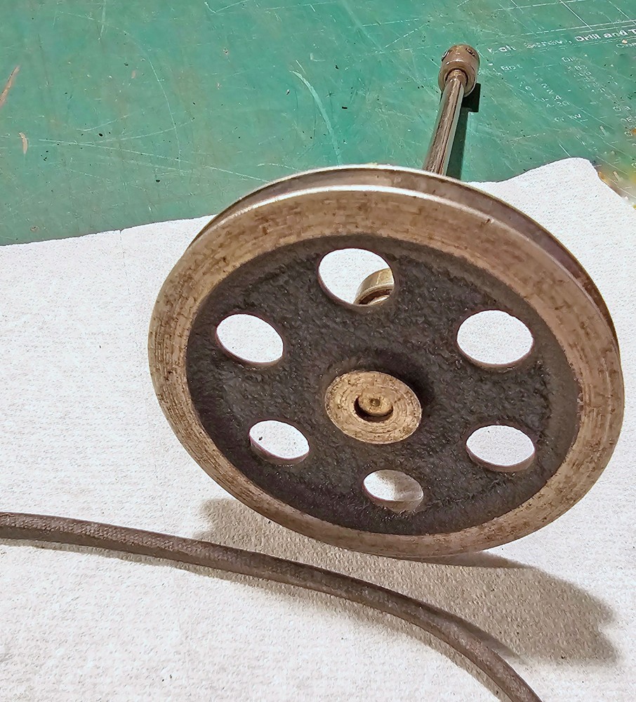 HOLMES 16mm Projector Type 12 - Wheel & Spindle