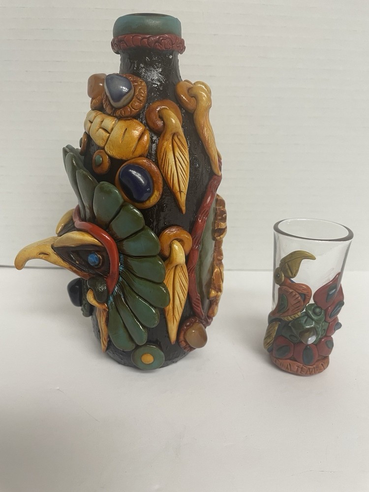 Aztec 3D Figural Eagle Obsidian Clay Tequila Bottle Mexican Mayan Fun Bar ware