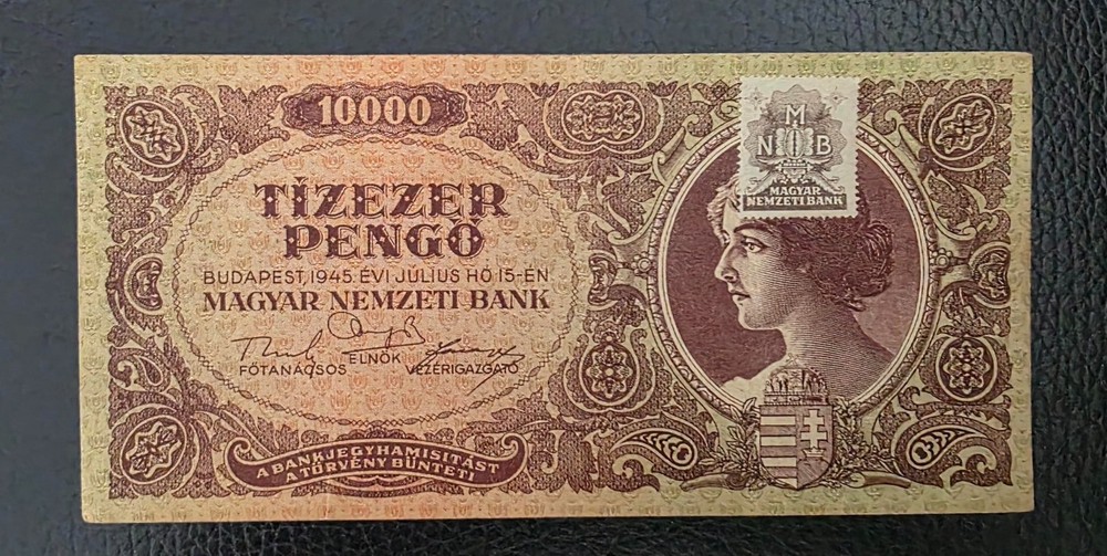 Hungary 10.000 pengo 1945, VF+
