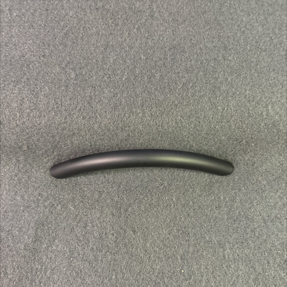 3-3/4" Avante Bow Pull Flat Black