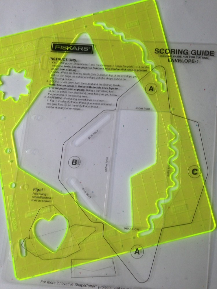 Fiskars Shape Template & Scoring Guide set - Envelope-1 - 4870 - NEW