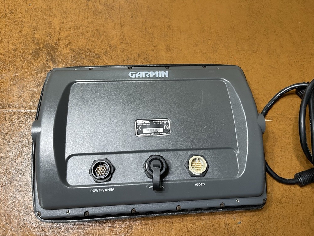 Garmin GPSMAP 3210 Marine GPS Chartplotter