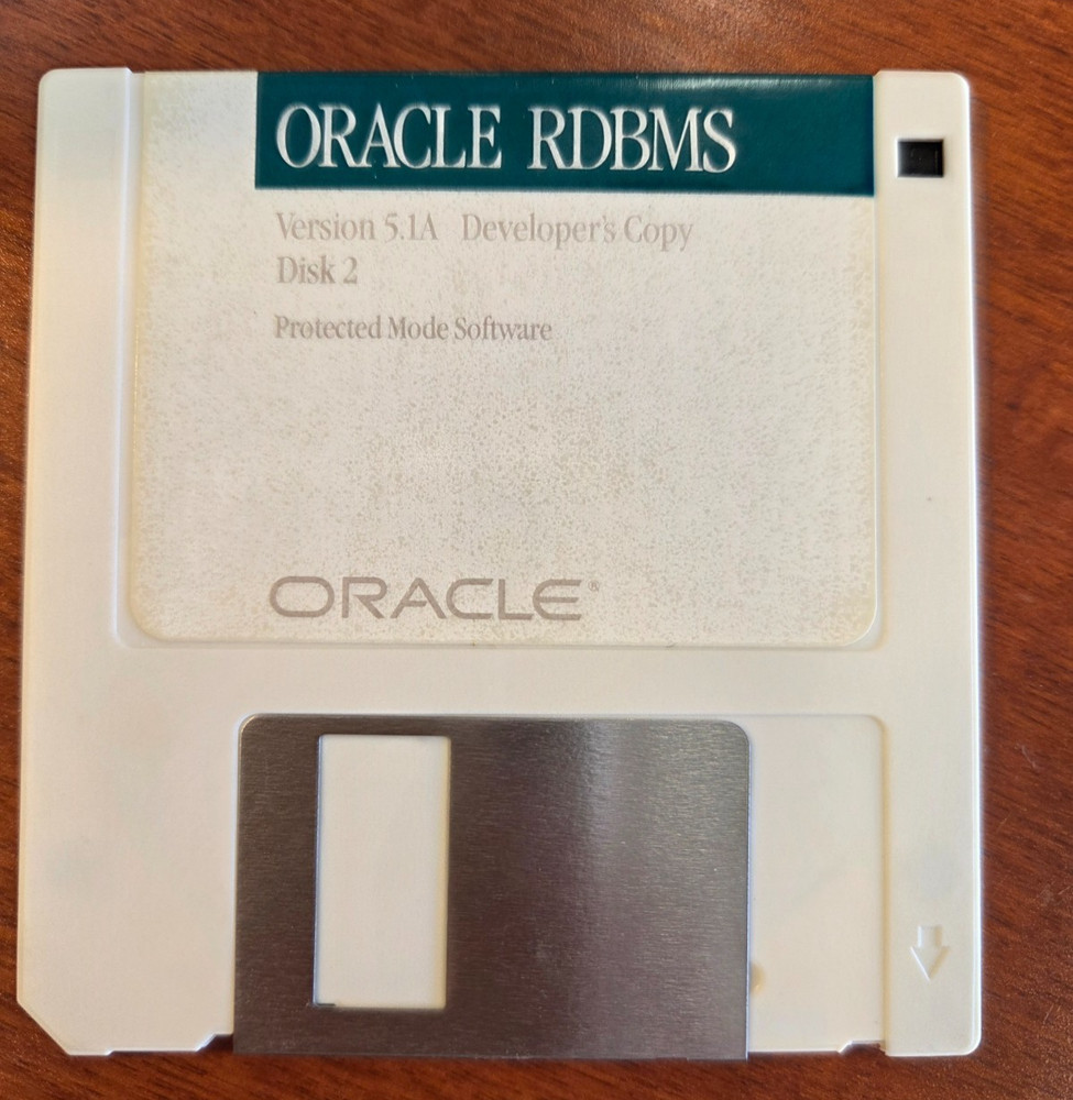 1987 Oracle Database Installation Software 3.5" Discs Total of 11 Discs
