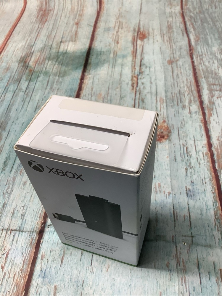Microsoft Xbox Rechargeable Battery Xbox S X Controller W USB-C Charging Cable