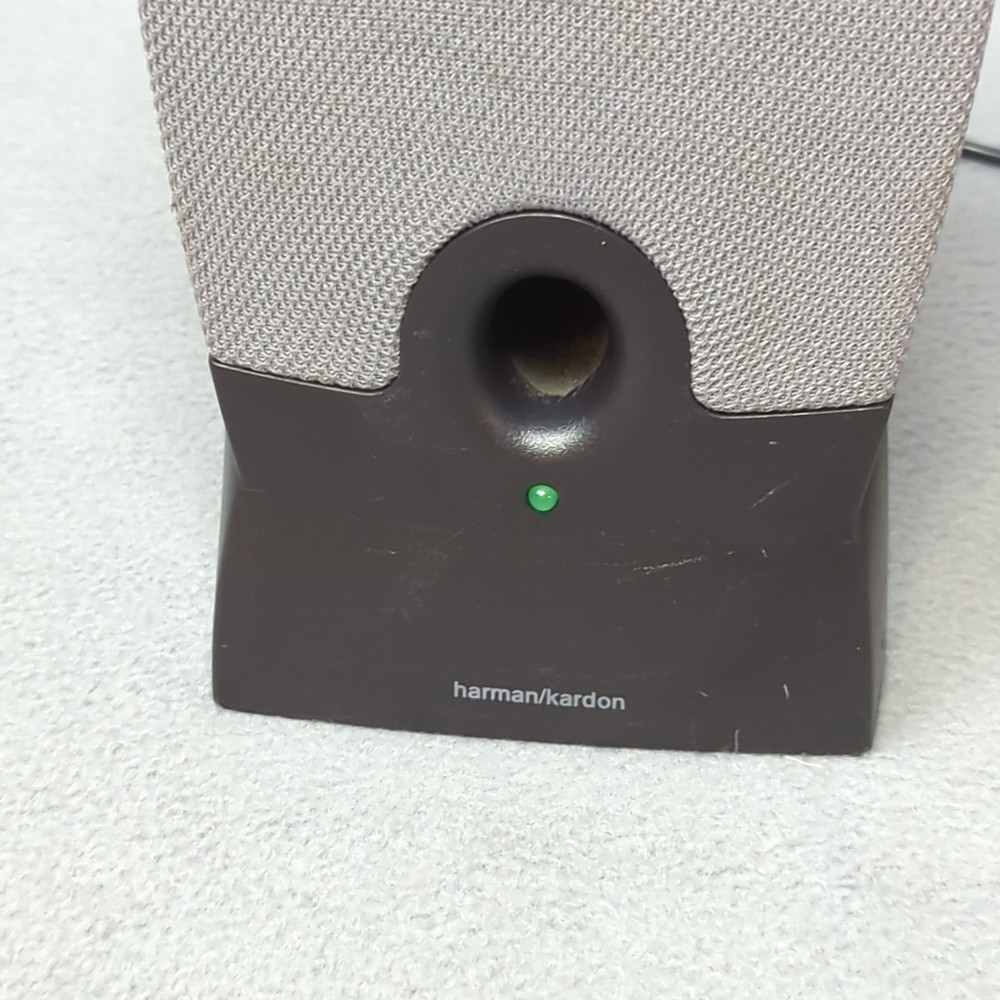 Harman/Kardon 06941V Multimedia Computer Speaker System - 1 Speaker Only