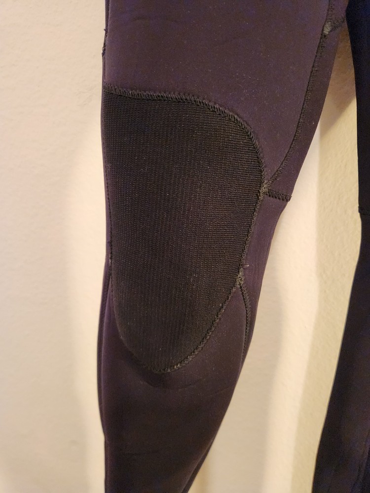 X-small Need Essentials 4/3 Chest Zip Wetsuit Excellent Condition