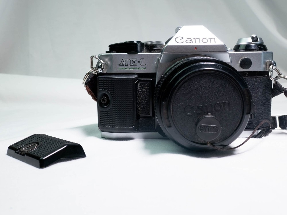 3D Printed Replacement Finger Grip Front Battery Cover For A-1 and AE-1 Program