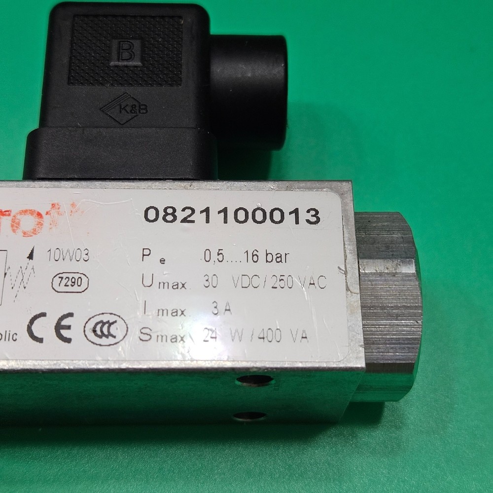New Rexroth 0821100013, PNEUMATIC adjustable Pressure Switch air setting range