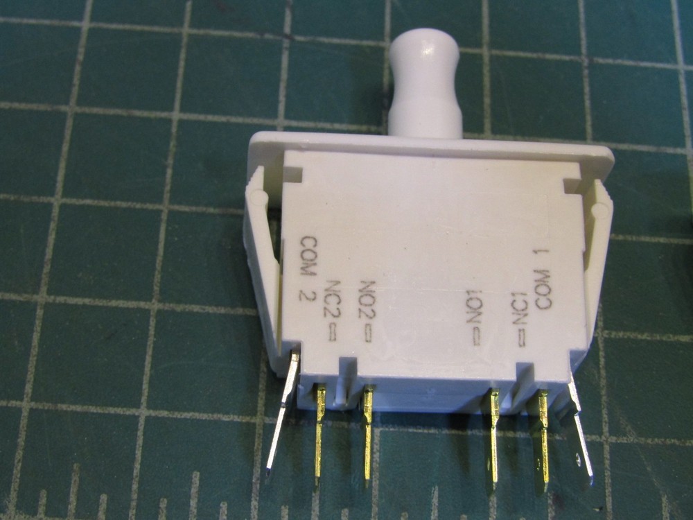 2 – ZF Electronics 0E79-30A0 Switch, Pushbutton, DPDT, NO/NC, Pull to Cheat 10 A