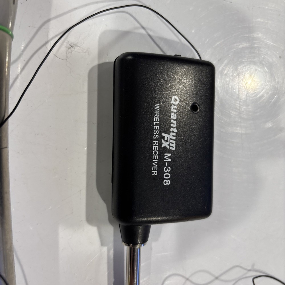 QFX M-308 Wireless Unidirectional Dynamic Professional Microphone & Receiver