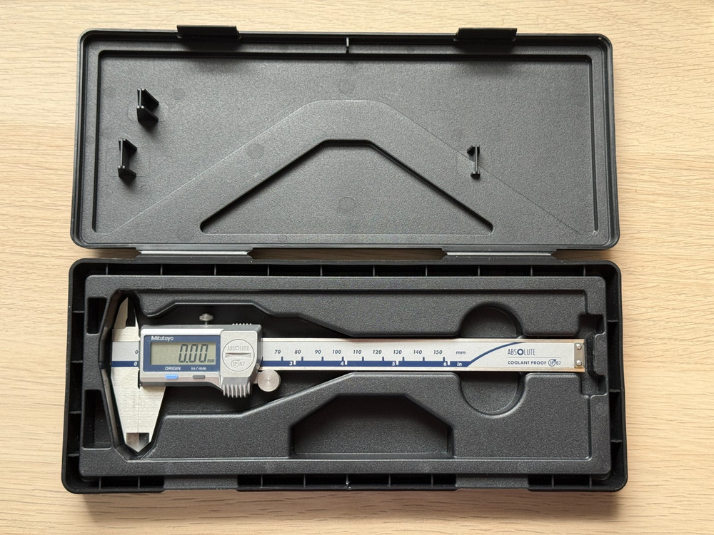 Mitutoyo 573-721-20 Digital Caliper