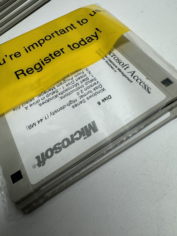 VINTAGE 1994 NOS Microsoft Office Access Version 2.0 Database Management System