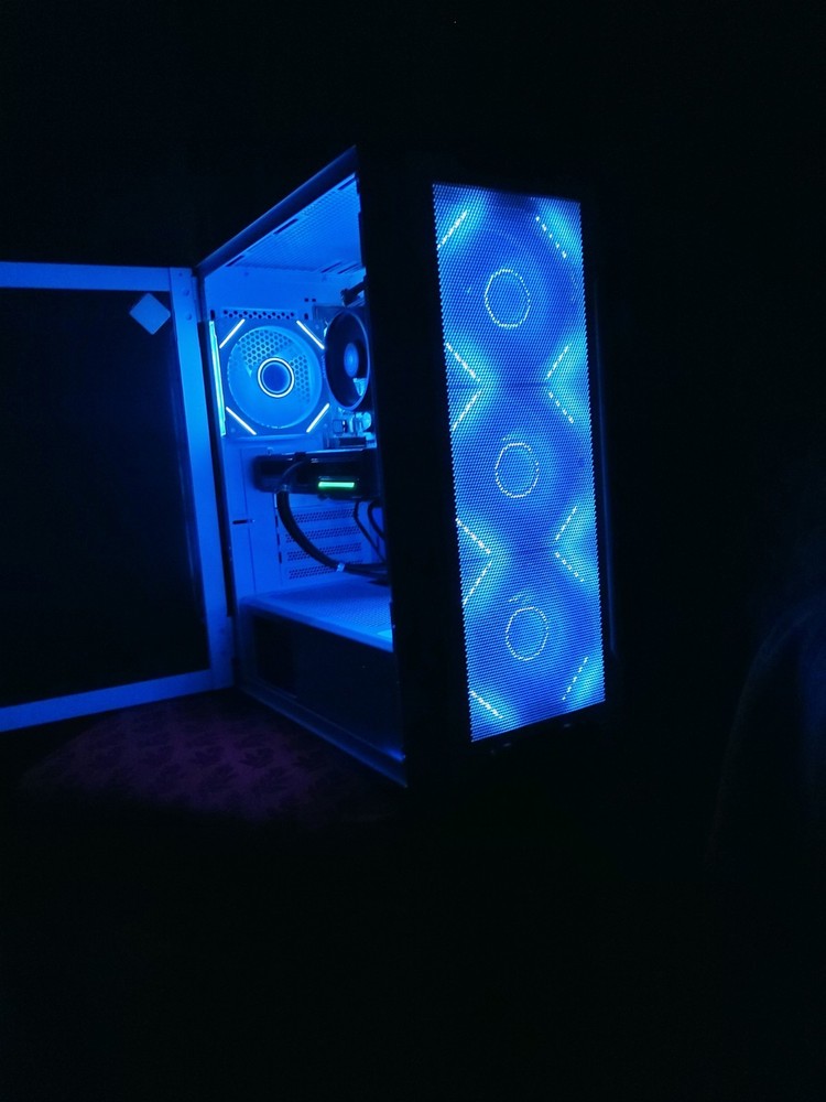 Custom Gaming/Workstation PC build! / Read Description