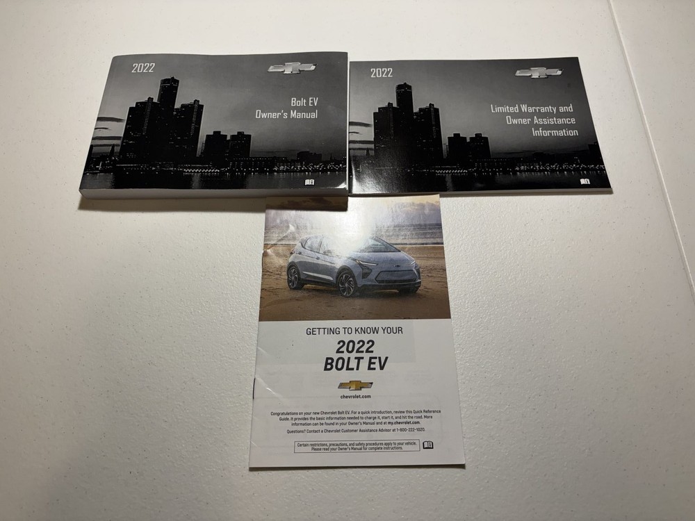 2022 Chevrolet Bolt EV Owner's Manual Set