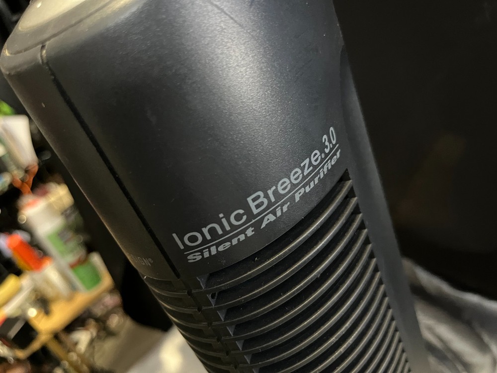 Sharper Image Ionic Breeze 3.0 Silent Air Purifier SI397 Black Tested & Working!