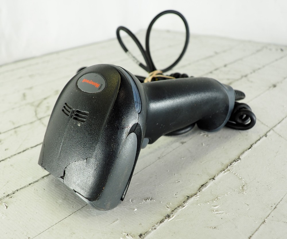 Honeywell Model 1900 Barcode Scanner With Cable