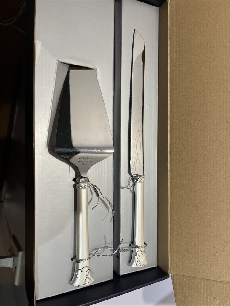 Mikasa Silver Plated Wedding Cake Server Set