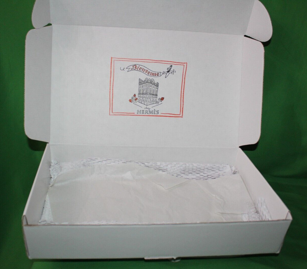 2 Hermes Bienvenue Chez Hermes White Empty Gift Boxes