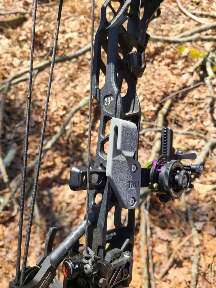 TKD The Offset Snag Bow Hook for Loop-Style Gear Straps - Mathews ARC
