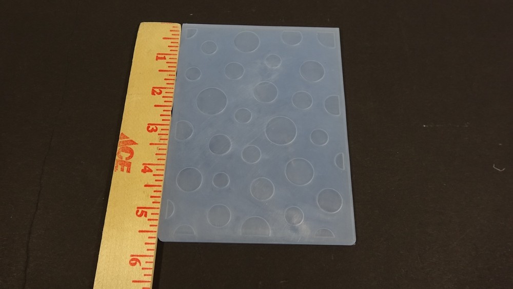 Lifestyle Crafts Quickutz Embossing Folder 2 Sizes Circles