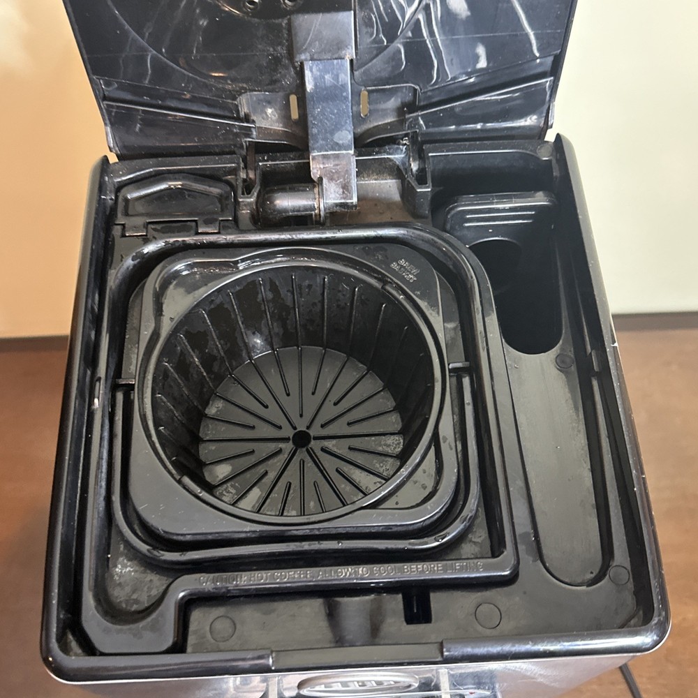 Cuisinart DCC-2000 Coffee On Demand 12- Cup Programmable Coffee Maker