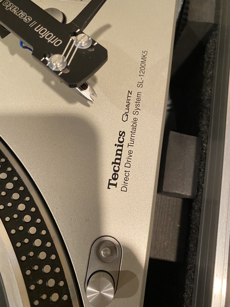 Technics SL-1200MK5 Analog DJ Turntable - Silver