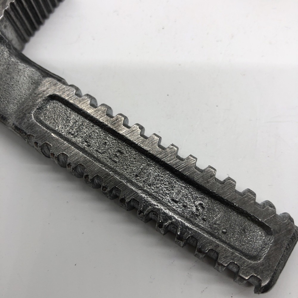 Vintage Stillson Trimo 10” Adjustable Pipe Wrench Red Handle